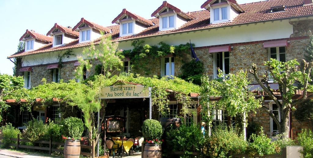 Au Bord Du Lac Hotel แซงต์-เรมี-เลส์-เชฟรูส ภายนอก รูปภาพ